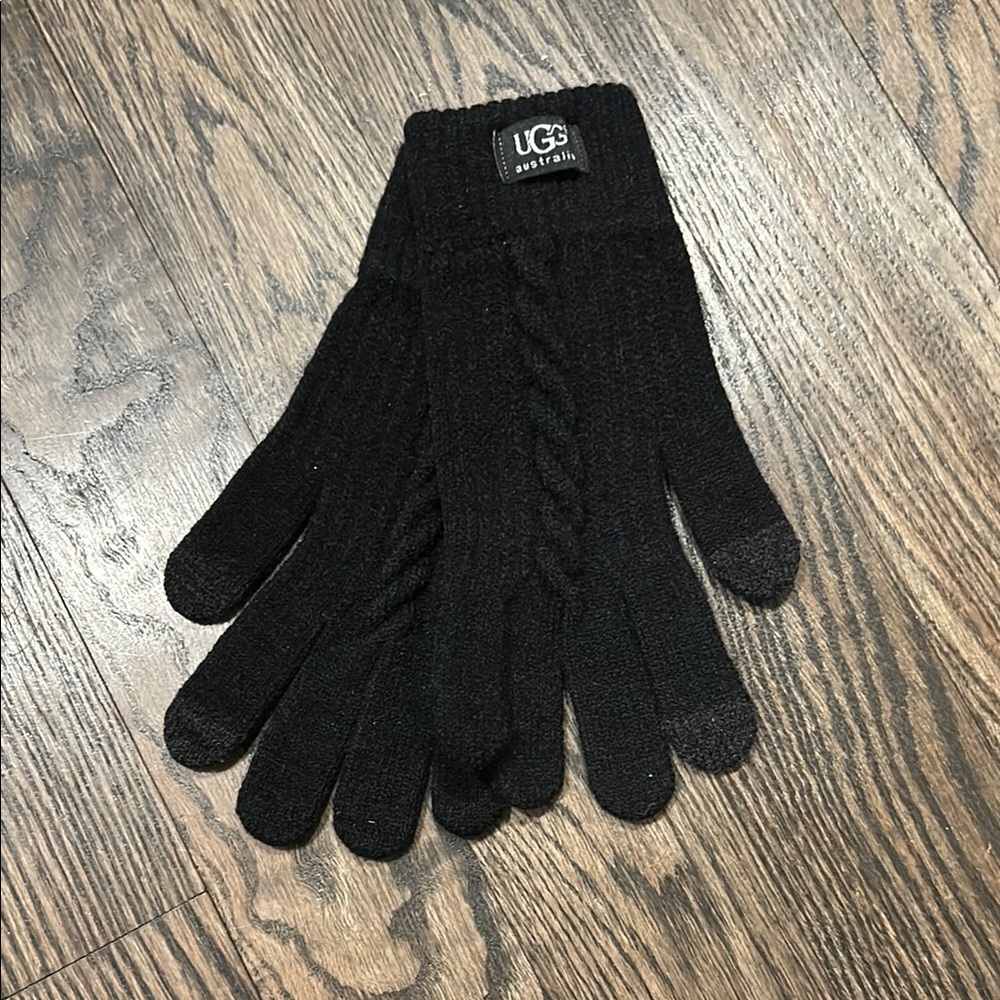 UGG Black Knit Gloves